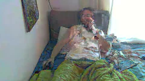 Han online show from February 19, 11:17 am