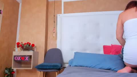 evamilf24 online show from August 1, 12:37 pm