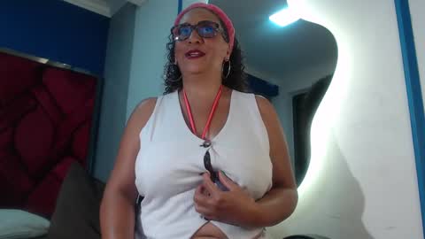 Snapshot of evamills1 chatting on January 26, 9:18 pm Eva Mills online show from January 26, 9:18 pm