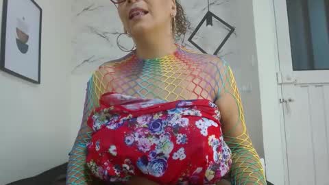Snapshot of evamills1 chatting on October 9, 8:51 pm Eva Mills online show from October 9, 8:51 pm
