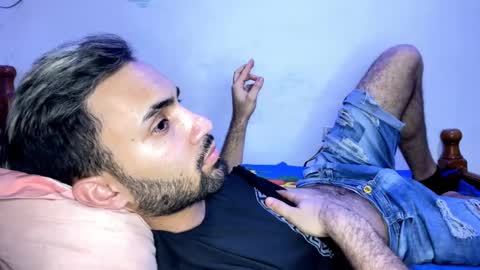 Snapshot of evan57036 chatting on December 22, 5:01 am evan57036 online show from December 22, 5:01 am