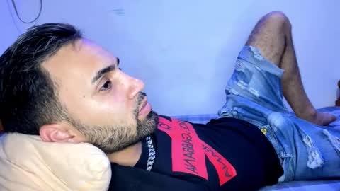 Snapshot of evan57036 chatting on January 8, 4:12 am evan57036 online show from January 8, 4:12 am