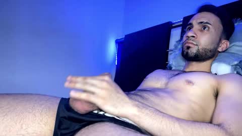 Snapshot of evan57036 chatting on November 10, 2:54 am evan57036 online show from November 10, 2:54 am