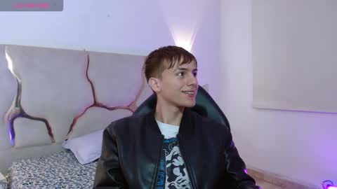 evan_tay online show from March 15, 3:12 am