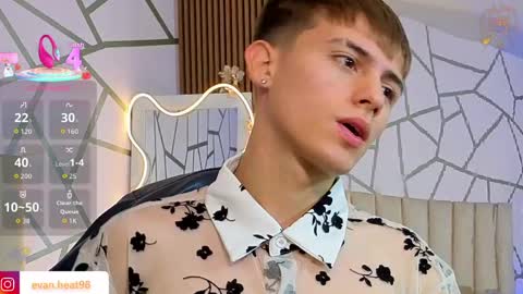 evan_tay online show from April 26, 3:15 am