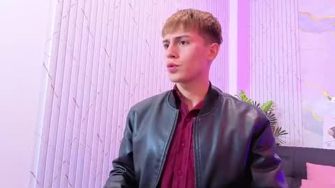 evan_tay online show from May 5, 3:03 am