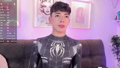 Snapshot of evan_voss chatting on September 24, 11:19 pm Evan voss help me get 200 likesindependent model online show from September 24, 11:19 pm