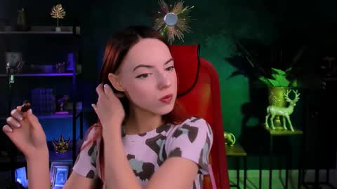 Eva  online show from January 17, 9:25 am