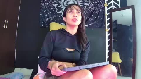  Eva online show from May 6, 6:46 pm