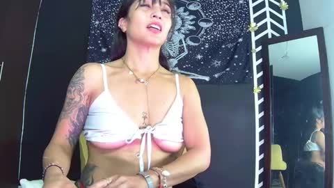  Eva online show from May 10, 6:35 pm