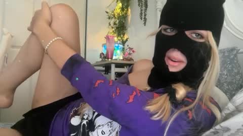 Snapshot of evangelineluvsyou chatting on July 23, 7:34 pm evangelineluvsyou online show from July 23, 7:34 pm