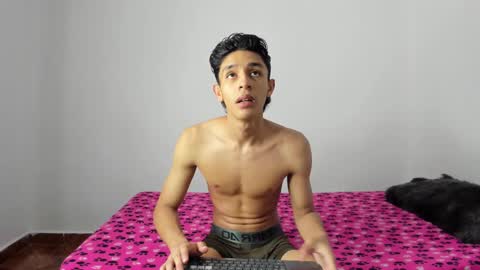 Snapshot of evans_collins24 chatting on January 18, 3:09 am Evans collins24 online show from January 18, 3:09 am