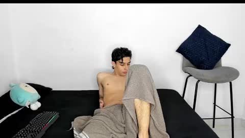 Evans collins24 online show from March 13, 7:42 pm