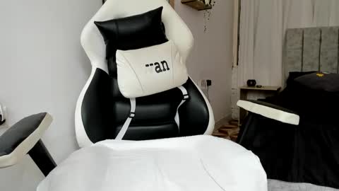 Evan online show from September 27, 2:11 pm