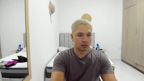 Evan online show from April 26, 11:13 pm