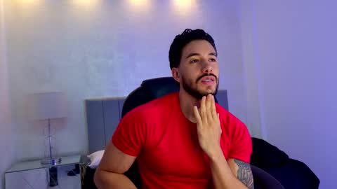 E V A N S online show from March 1, 11:51 pm