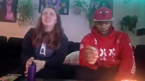 evanschris2048 online show from February 26, 1:48 am