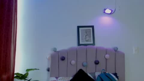 Snapshot of evanss_lx chatting on August 3, 7:28 pm Evanssa lx online show from August 3, 7:28 pm