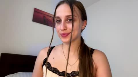 evarenard_ online show from June 7, 5:06 pm