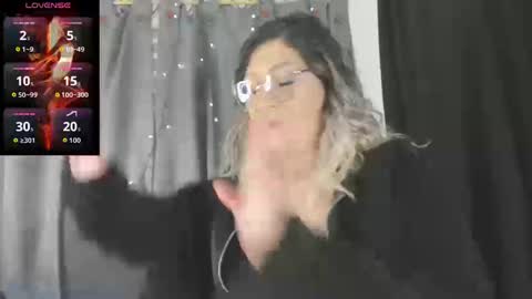 evasaenz online show from September 16, 10:11 pm