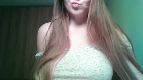 evasapples2026 online show from February 22, 11:14 pm