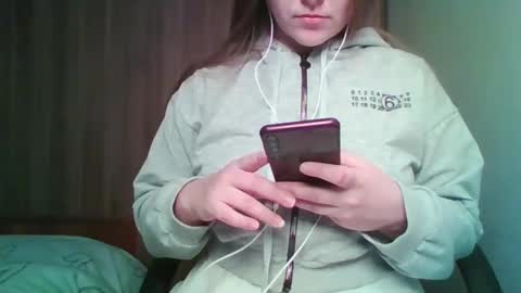 Snapshot of evasapples2026 chatting on May 10, 4:56 pm evasapples2026 online show from May 10, 4:56 pm