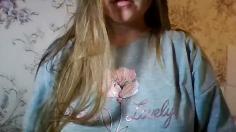 Snapshot of evasapples2026 chatting on June 29, 8:31 pm evasapples2026 online show from June 29, 8:31 pm