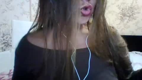 Snapshot of evasapples2026 chatting on July 2, 9:10 pm evasapples2026 online show from July 2, 9:10 pm