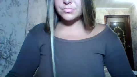 Snapshot of evasapples2026 chatting on July 25, 5:43 pm evasapples2026 online show from July 25, 5:43 pm