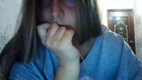 Snapshot of evasapples2026 chatting on July 28, 8:23 pm evasapples2026 online show from July 28, 8:23 pm