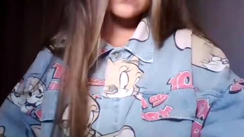 Snapshot of evasapples2026 chatting on July 31, 9:47 pm evasapples2026 online show from July 31, 9:47 pm