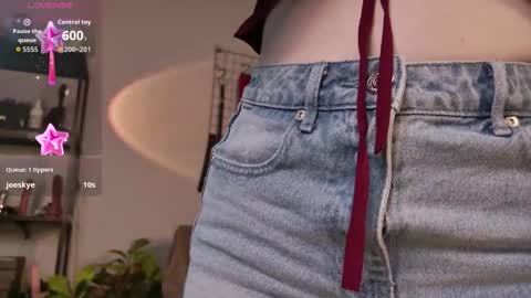 Snapshot of evaselin chatting on October 3, 5:26 am Eva online show from October 3, 5:26 am