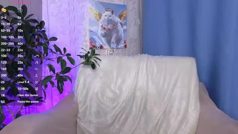 Snapshot of evashiny_ chatting on June 11, 2:00 am Eve online show from June 11, 2:00 am