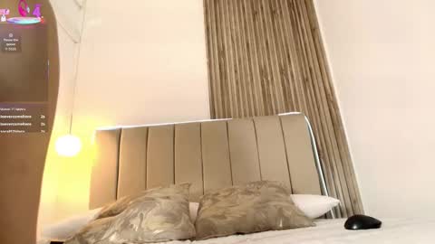 evasinclaiir online show from March 2, 8:37 pm