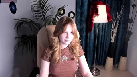 Snapshot of evastevs chatting on December 2, 9:35 am Eva online show from December 2, 9:35 am