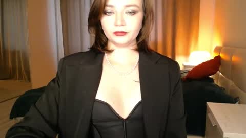 Eve  online show from October 28, 7:01 am