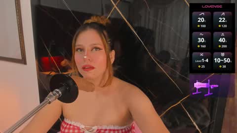 Snapshot of evelin_belen chatting on September 20, 12:28 pm EVELIN online show from September 20, 12:28 pm