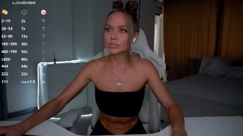 Snapshot of evelina_fox chatting on July 11, 10:07 am Evelina online show from July 11, 10:07 am