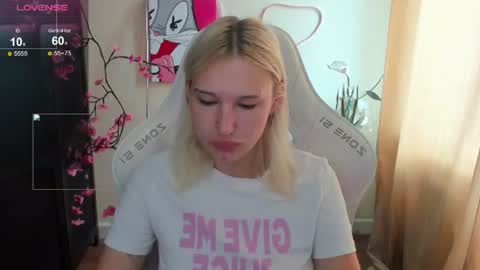 Evelina online show from July 7, 1:41 am