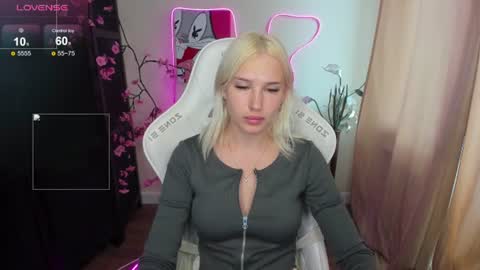 Evelina online show from July 19, 1:20 am