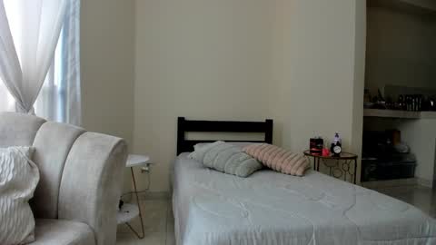 Snapshot of evelyn_coelloo chatting on March 4, 7:01 pm Eve online show from March 4, 7:01 pm