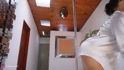 evelyn evelyn online show from June 9, 5:02 pm