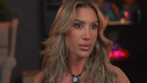 Evelyn online show from July 26, 5:20 pm