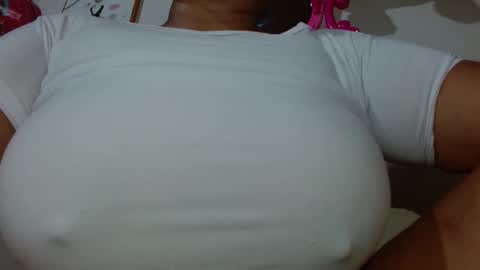 Snapshot of evelyn_stormm chatting on February 14, 3:22 am evelyn stormm online show from February 14, 3:22 am