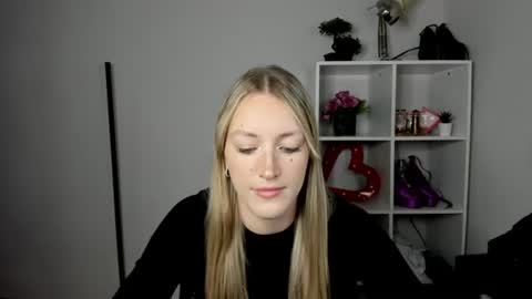 evelynblond online show from July 21, 12:51 pm