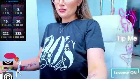 evelyne_rose online show from July 4, 4:51 am