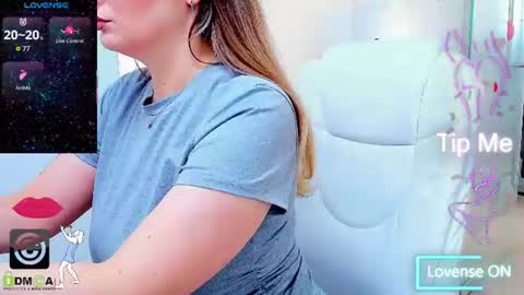 evelyne_rose online show from July 12, 6:15 am