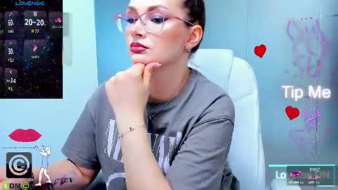 evelyne_rose online show from July 29, 5:05 am