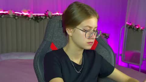 Snapshot of evemundie chatting on September 10, 6:46 am Eve online show from September 10, 6:46 am