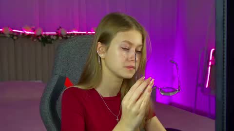 Snapshot of evemundie chatting on September 11, 10:48 am Eve online show from September 11, 10:48 am